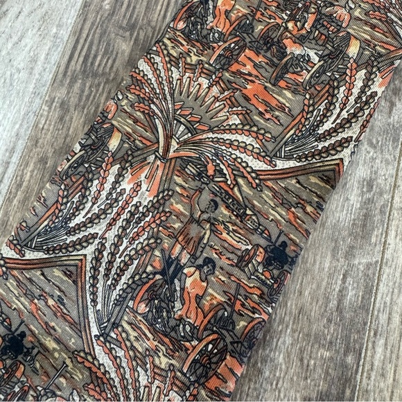 Balmain Native Print 100% Italian Silk Scarf - Picture 4 of 6